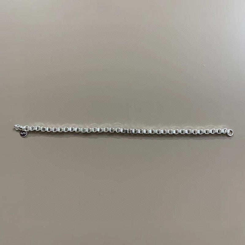 T Venetian Link Bracelet
