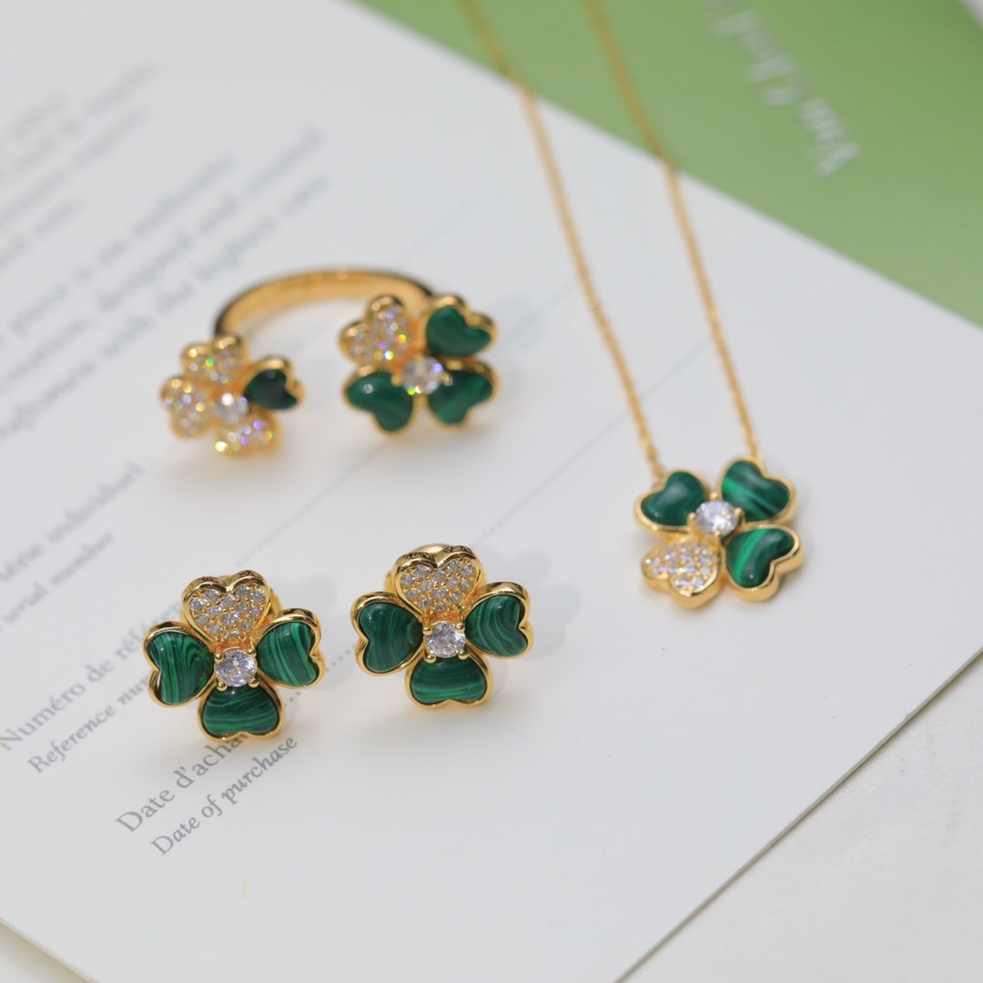 Cosmos Between the Finger Diamond Ring