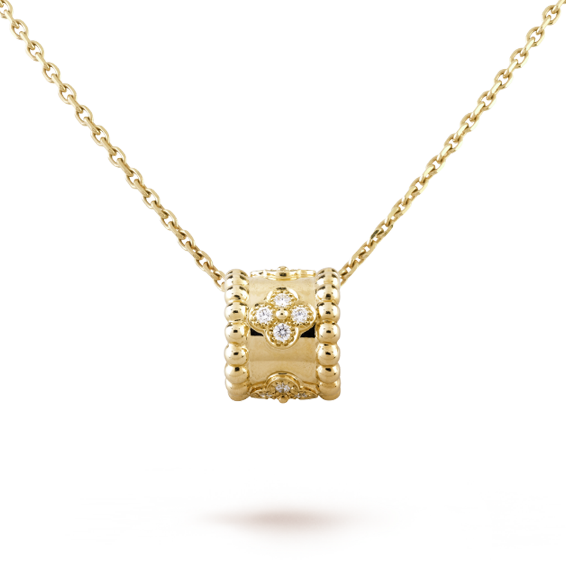 Perlée Clovers Pendant Necklace