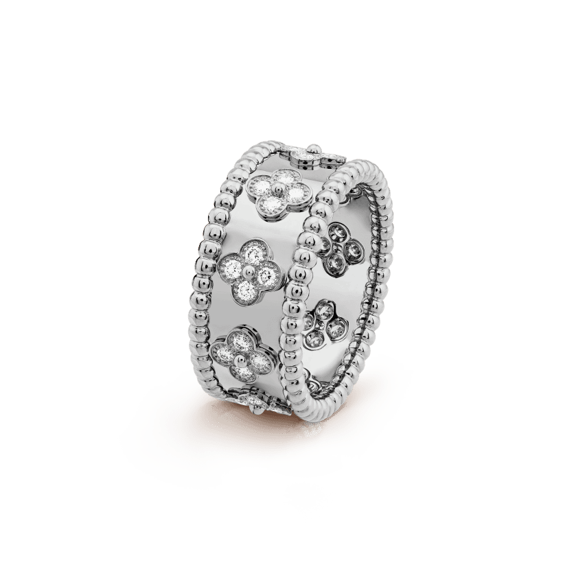 Perlée Clovers Ring, Medium Model