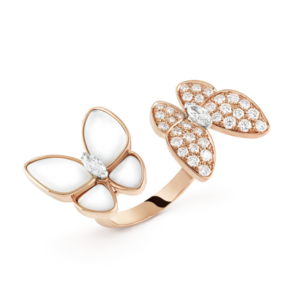 Two Butterfly Between the Finger Pearl Ring