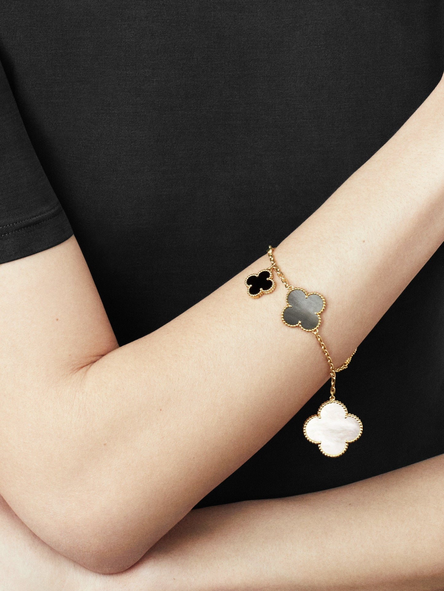 Magic Alhambra Five Motifs Clover Bracelet