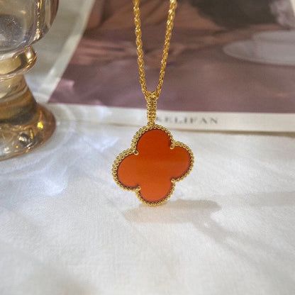 Magic Alhambra One Motifs Carnelian Clover Necklace