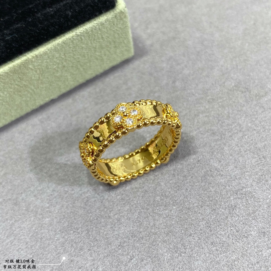 Perlée Diamond Ring Sweet Clovers