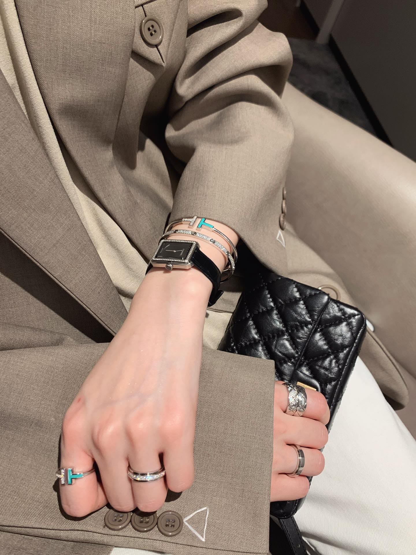 T Diamond and Turquoise Wire Bracelet