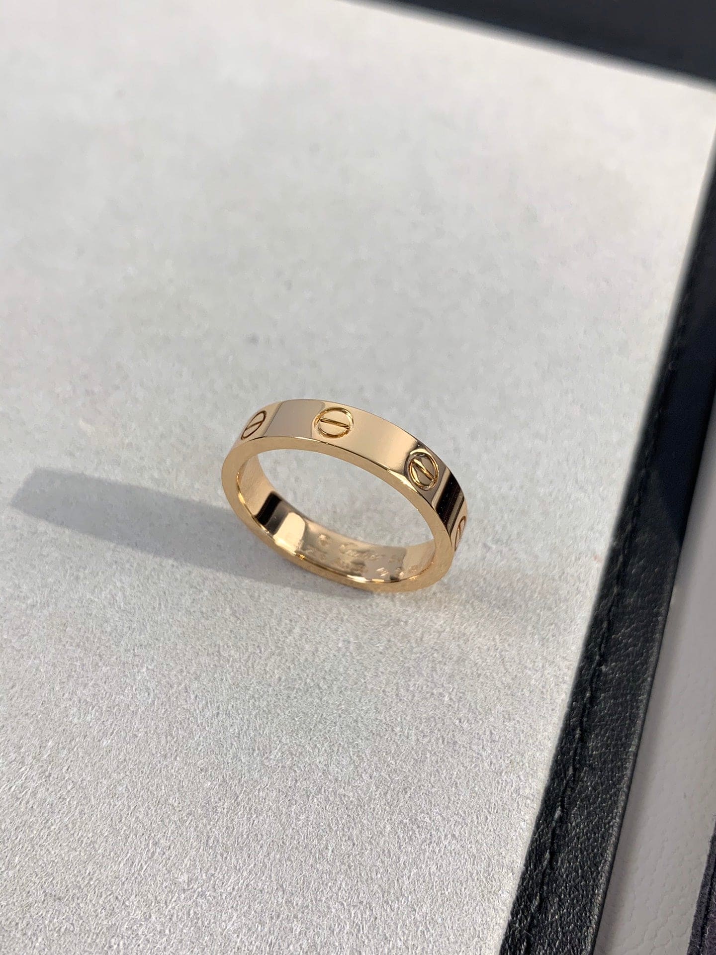 Love Wedding 4mm Ring