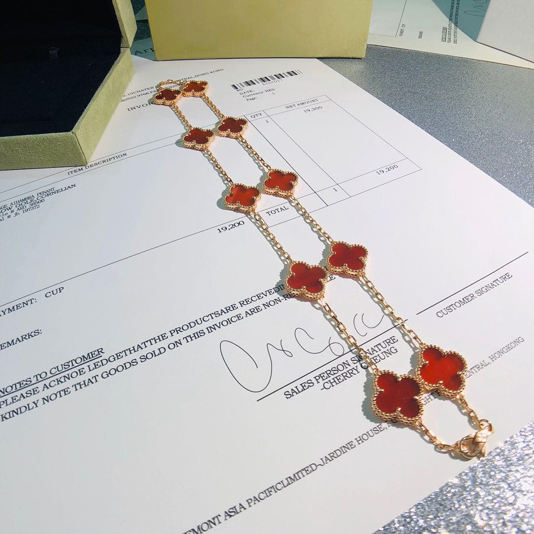 Vintage Alhambra Carnelian 10 Motifs Necklace