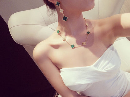 Vintage Alhambra Malachite Diamonds 10 Motifs Necklace