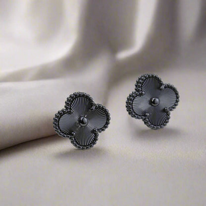 Vintage Alhambra Black Earrings