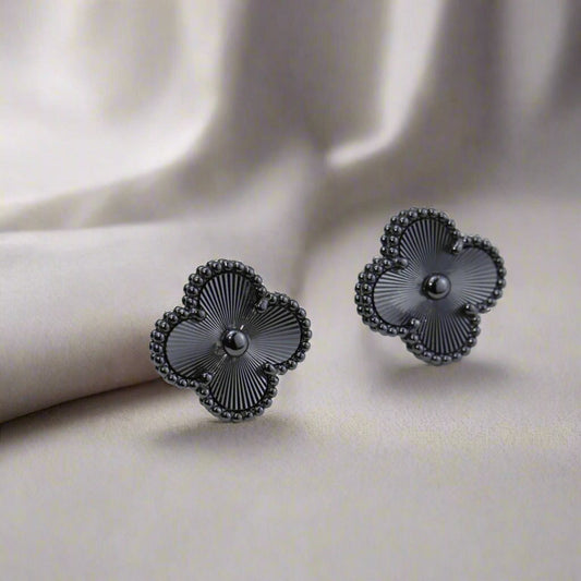 Vintage Alhambra Black Earrings