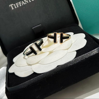 T Black Onyx Wire Ring