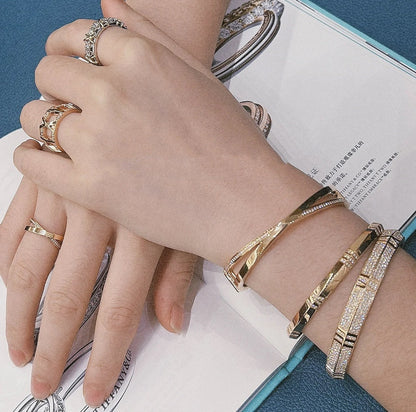 T Atlas x Narrow Hinged Bangle Bracelet