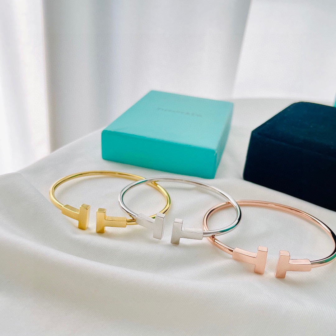 T Wire Bracelet