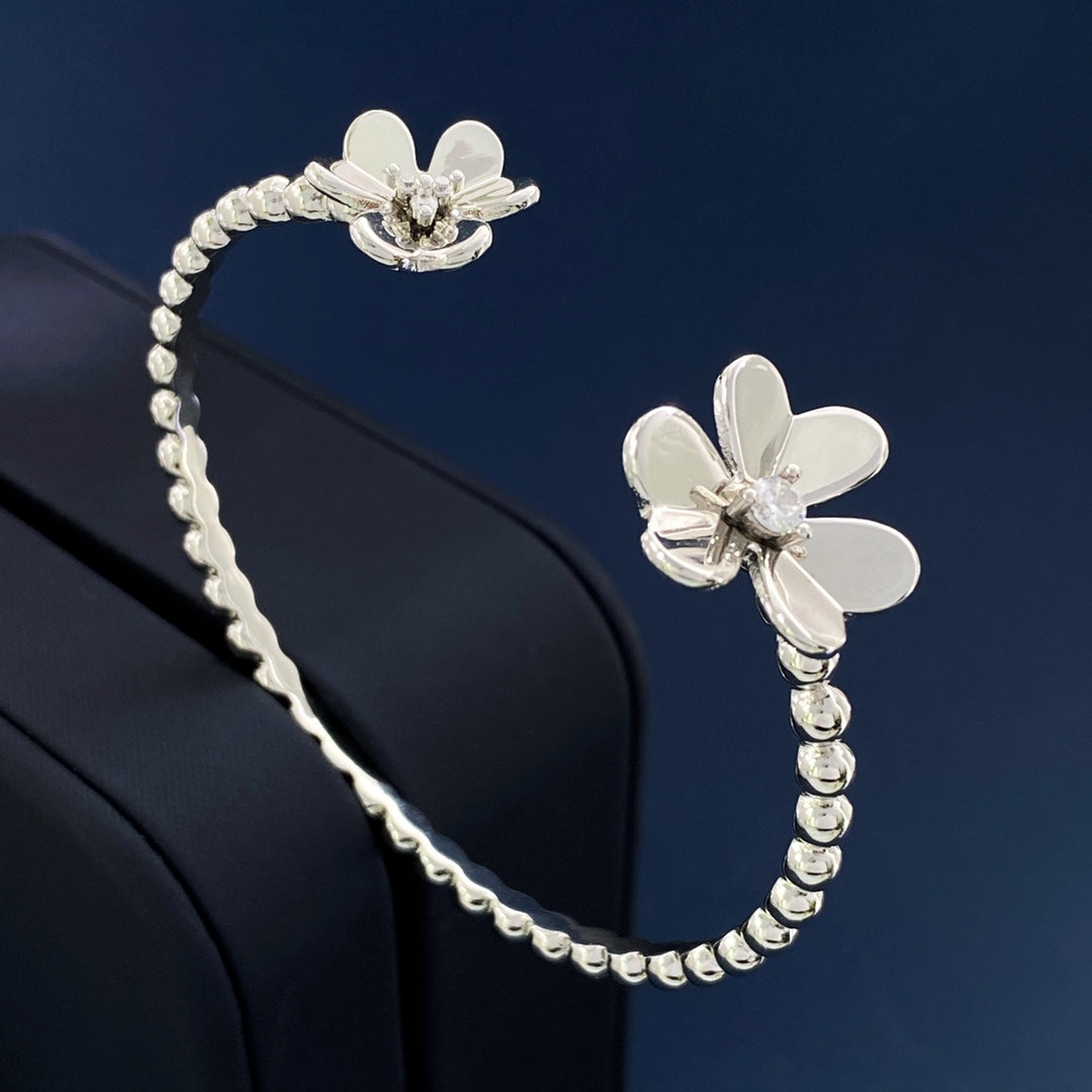 Frivole Open Bracelet
