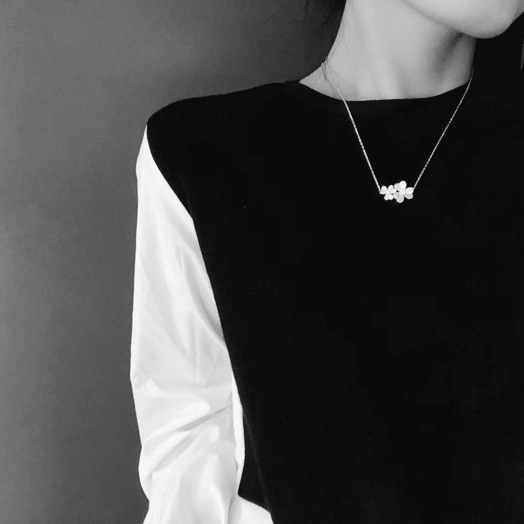 Frivole Clover Necklace