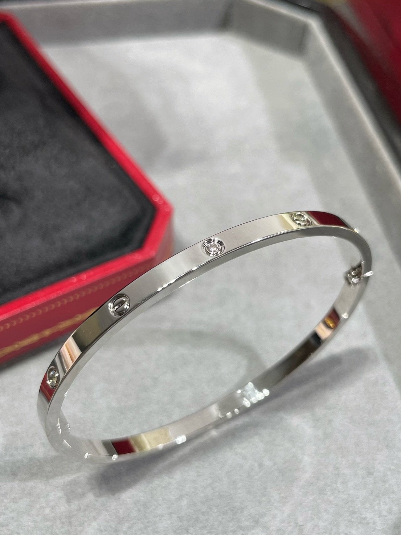 Love Ten Diamonds Small Bracelet