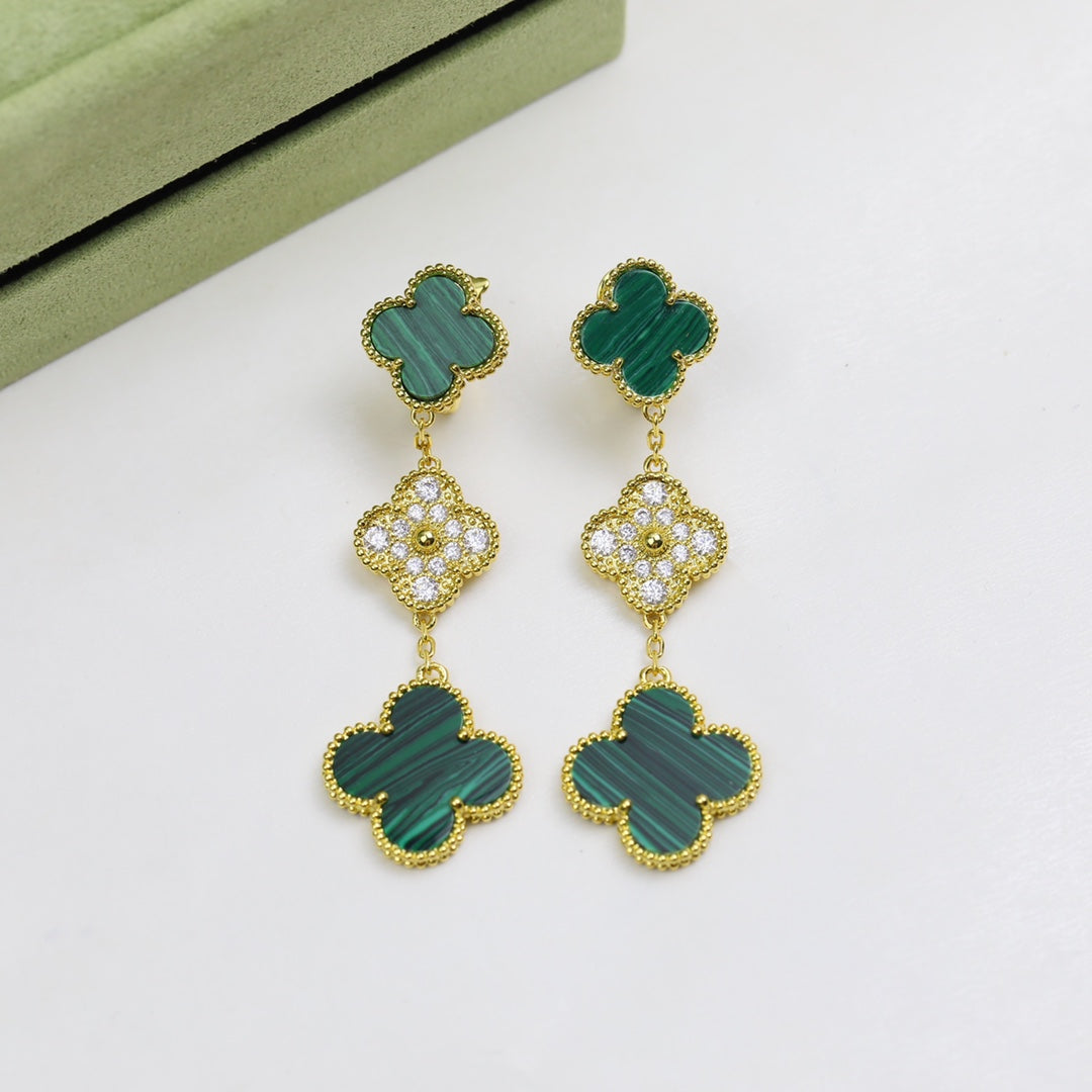 Magic Alhambra Three Malachite Motifs Clover Earrings