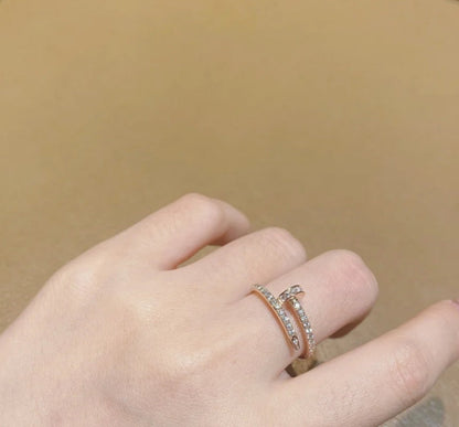 Juste Un Clou Full Diamond Ring