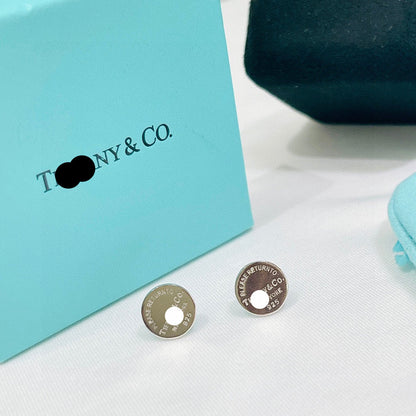 Return to Circle Stud Earrings