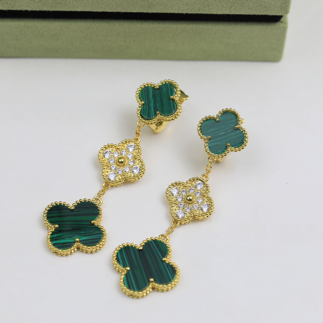 Magic Alhambra Three Malachite Motifs Clover Earrings